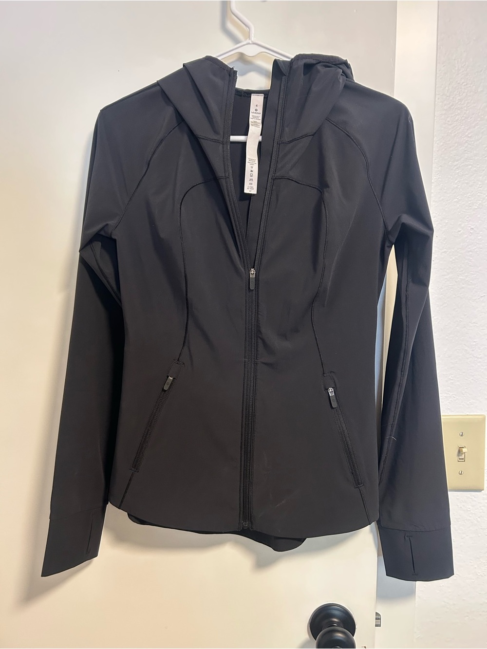 Women’s Lulu Lemon Hooded Zip Jacket